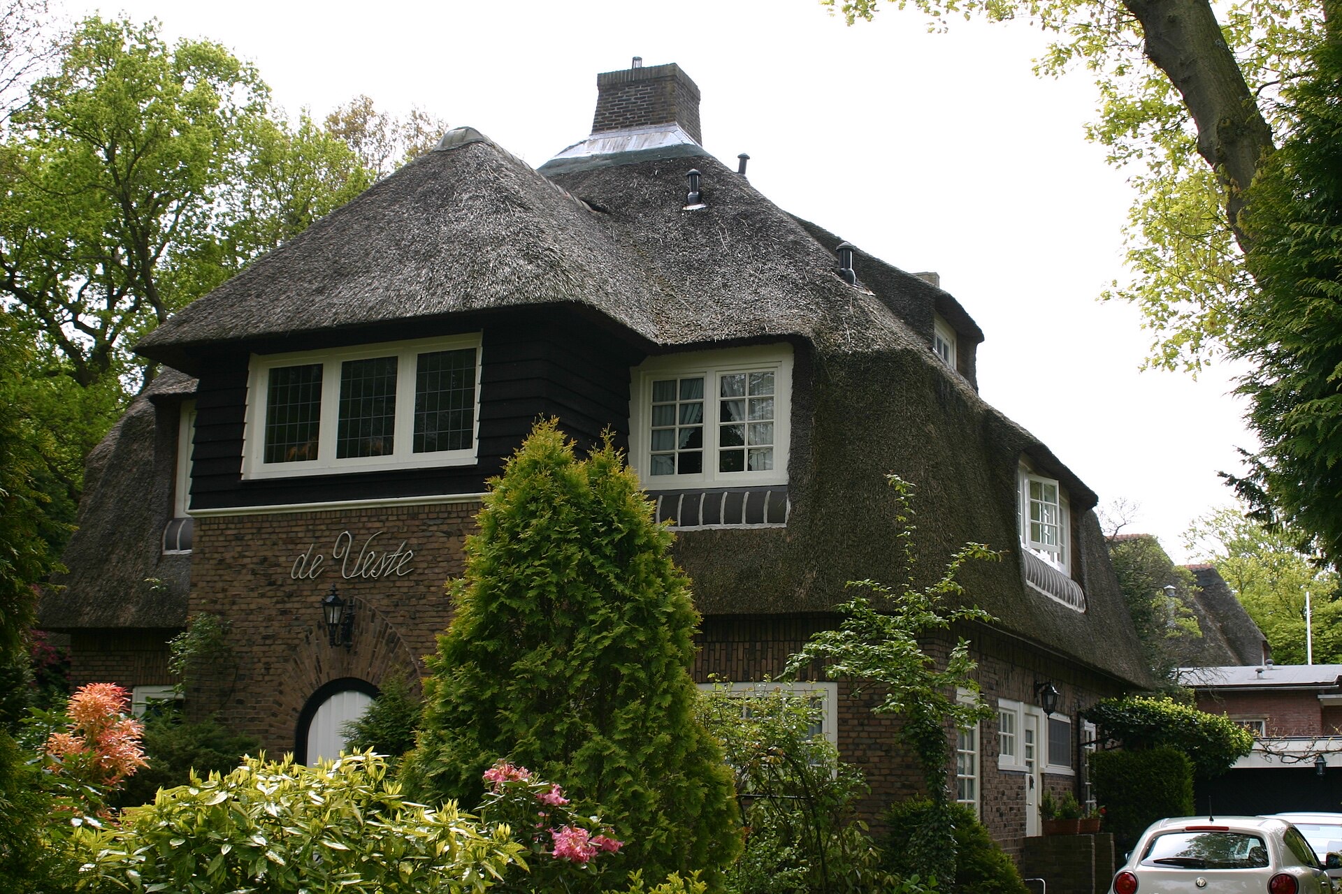 Woning met rieten kap